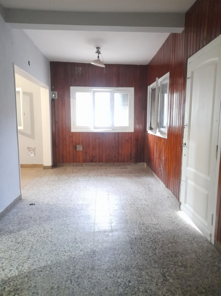 VENTA -  Casa con amplio lote