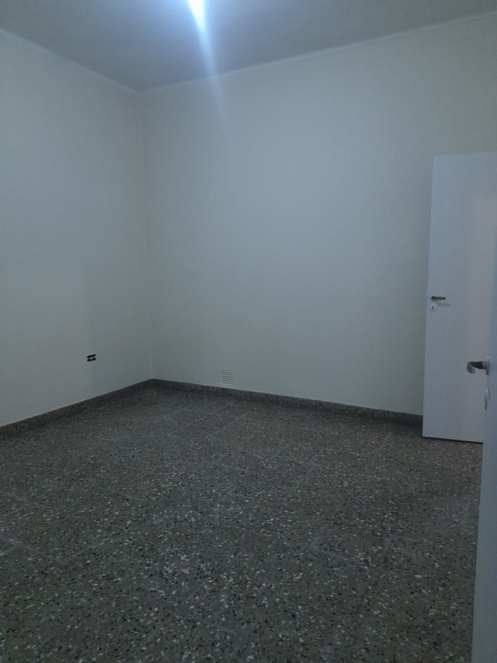 VENTA -  Casa con amplio lote