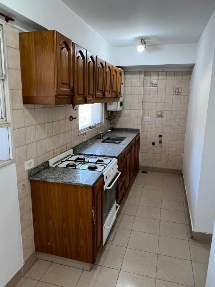 Departamento de 2 Ambientes en Venta - Apto Profesional - Torres Moron
