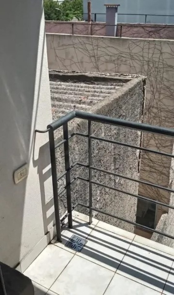 Alquiler departamento 2 ambientes Moron