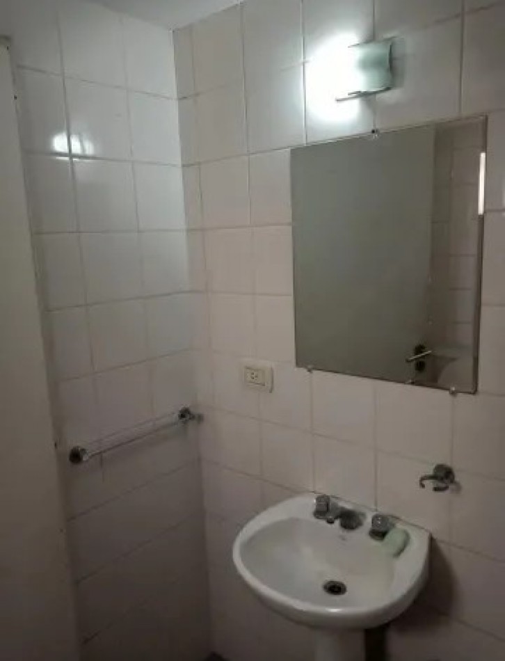 Alquiler departamento 2 ambientes Moron