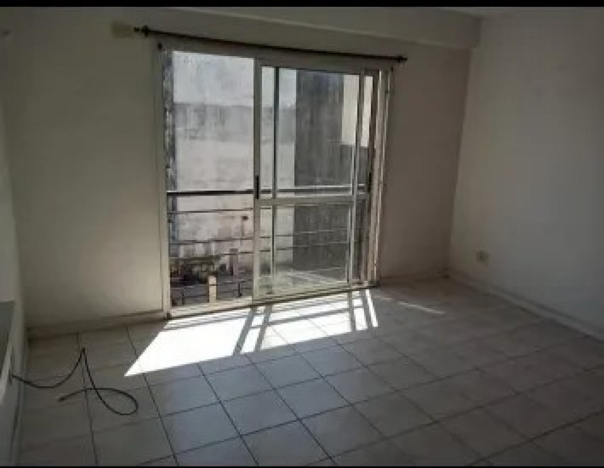 Alquiler departamento 2 ambientes Moron