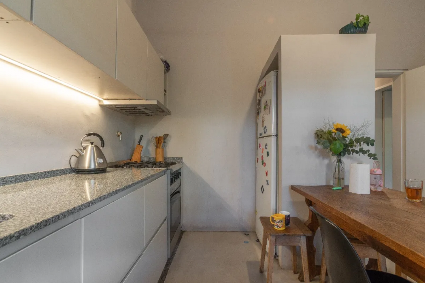 CASA 5 AMBIENTE CON JARDIN,PATIO Y COCHERA