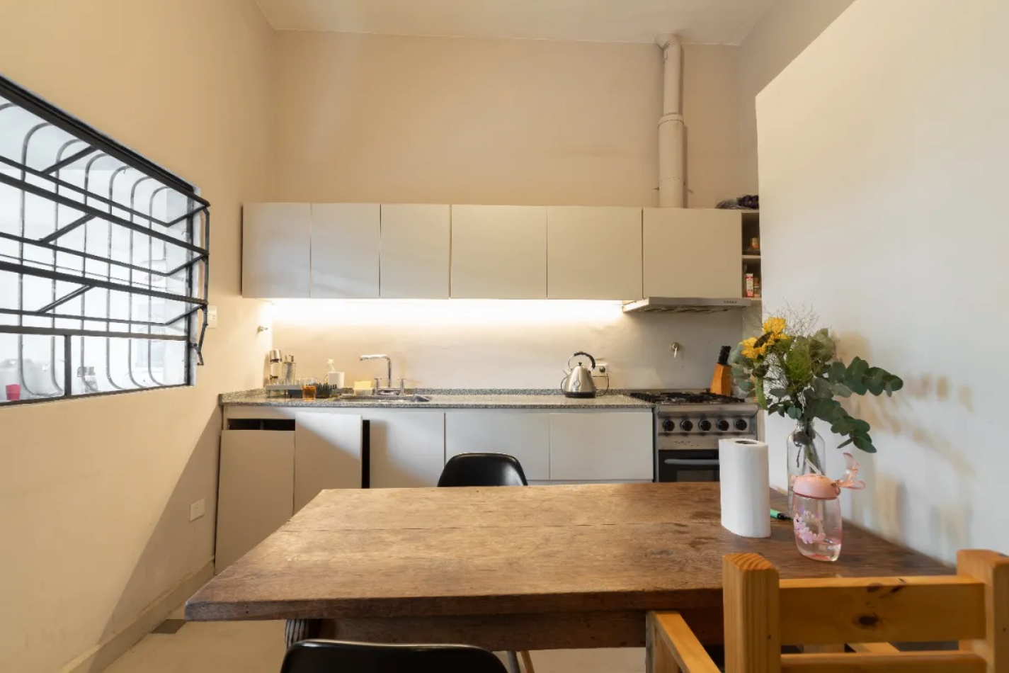 CASA 5 AMBIENTE CON JARDIN,PATIO Y COCHERA
