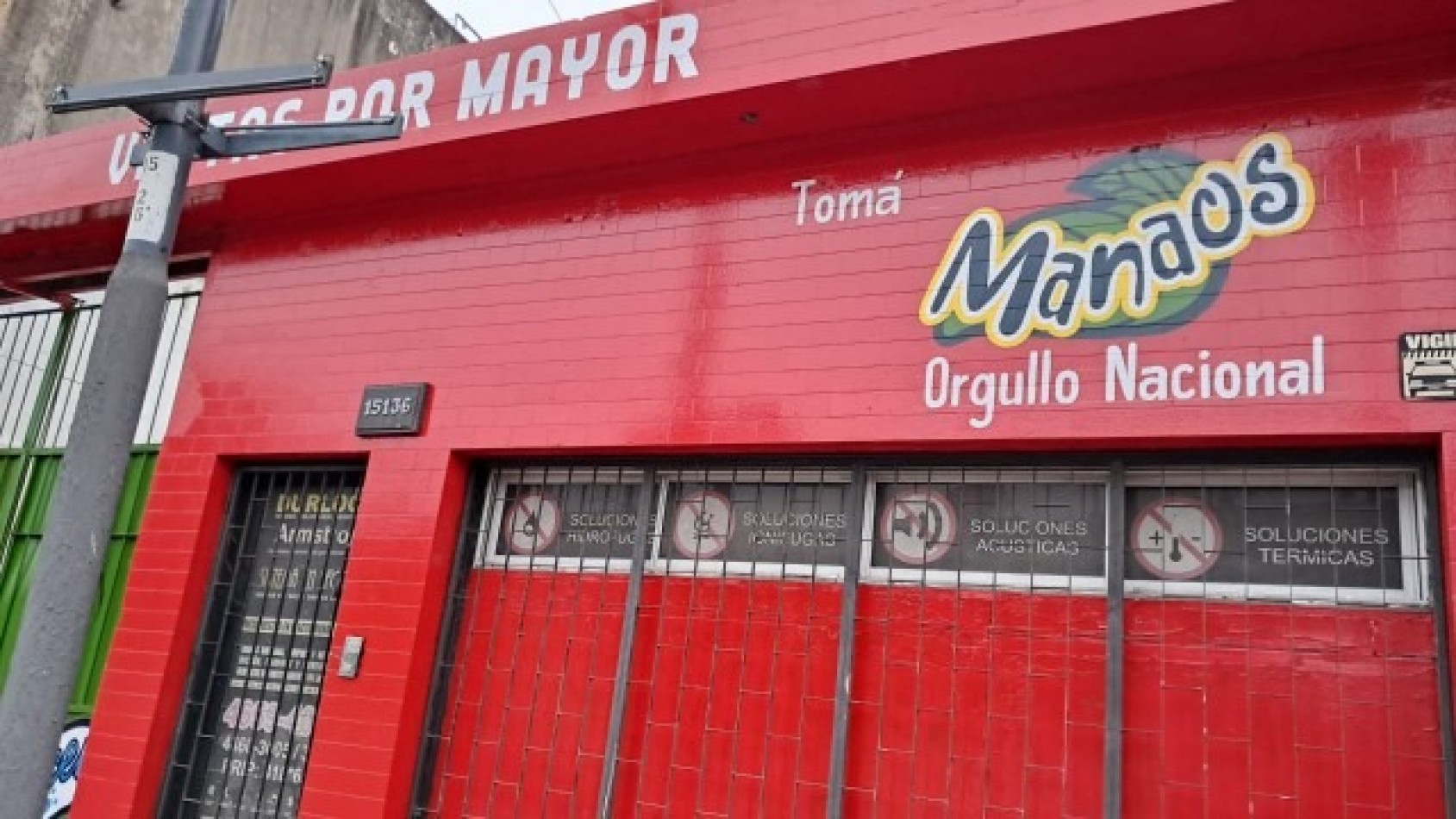 Salon ocmercial + deposito Moron. venta o alquiler