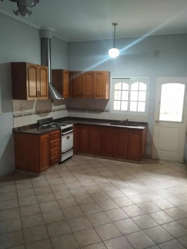 Venta casa 3 ambientes San Justo
