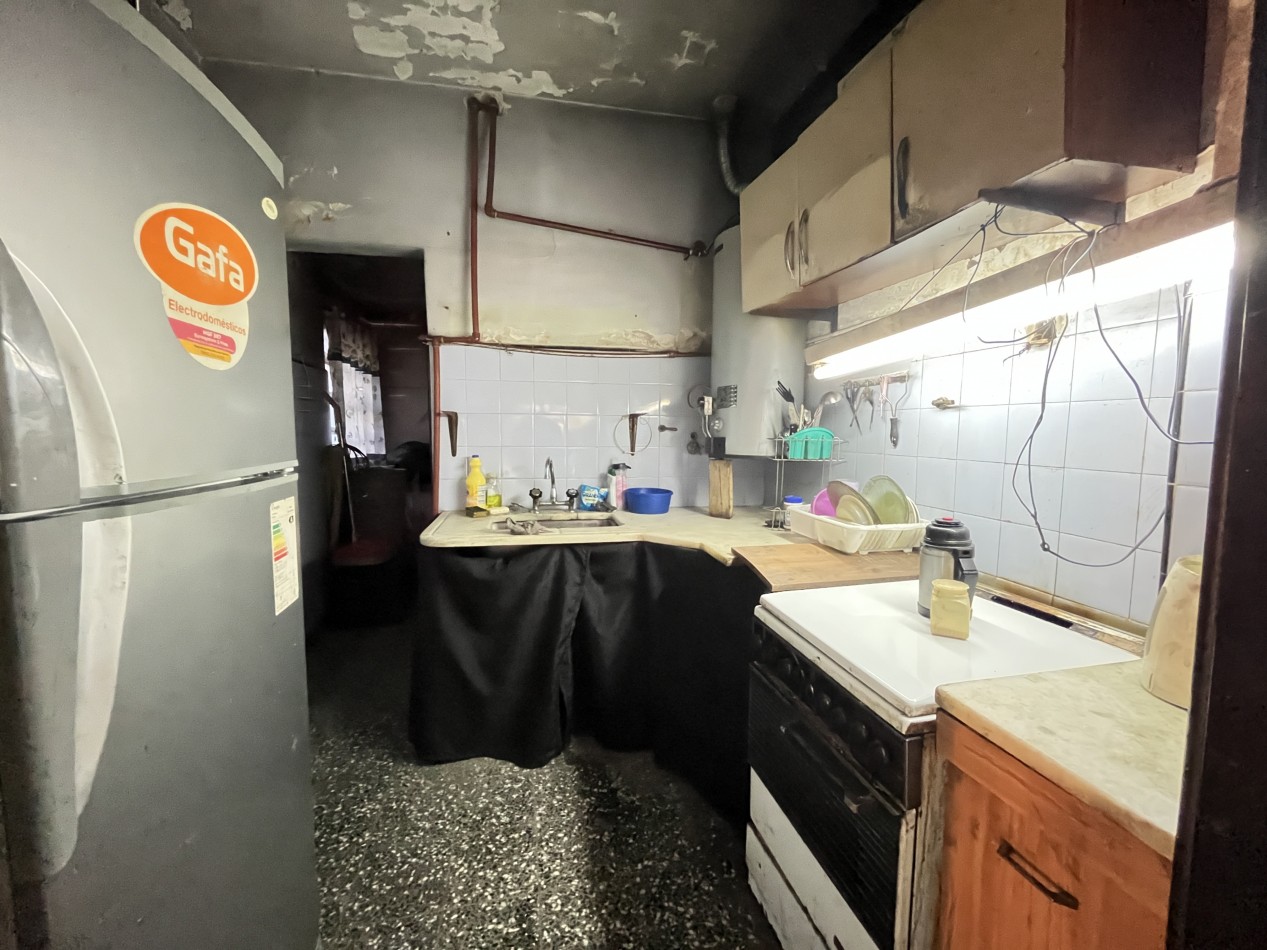 casa 3 ambientes a modernizar . San Justo