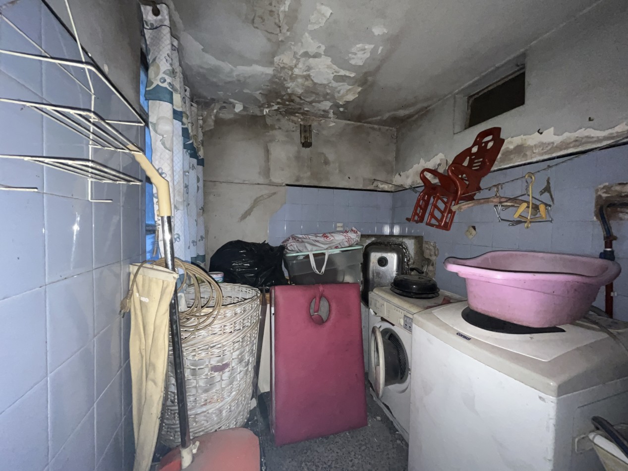 casa 3 ambientes a modernizar . San Justo