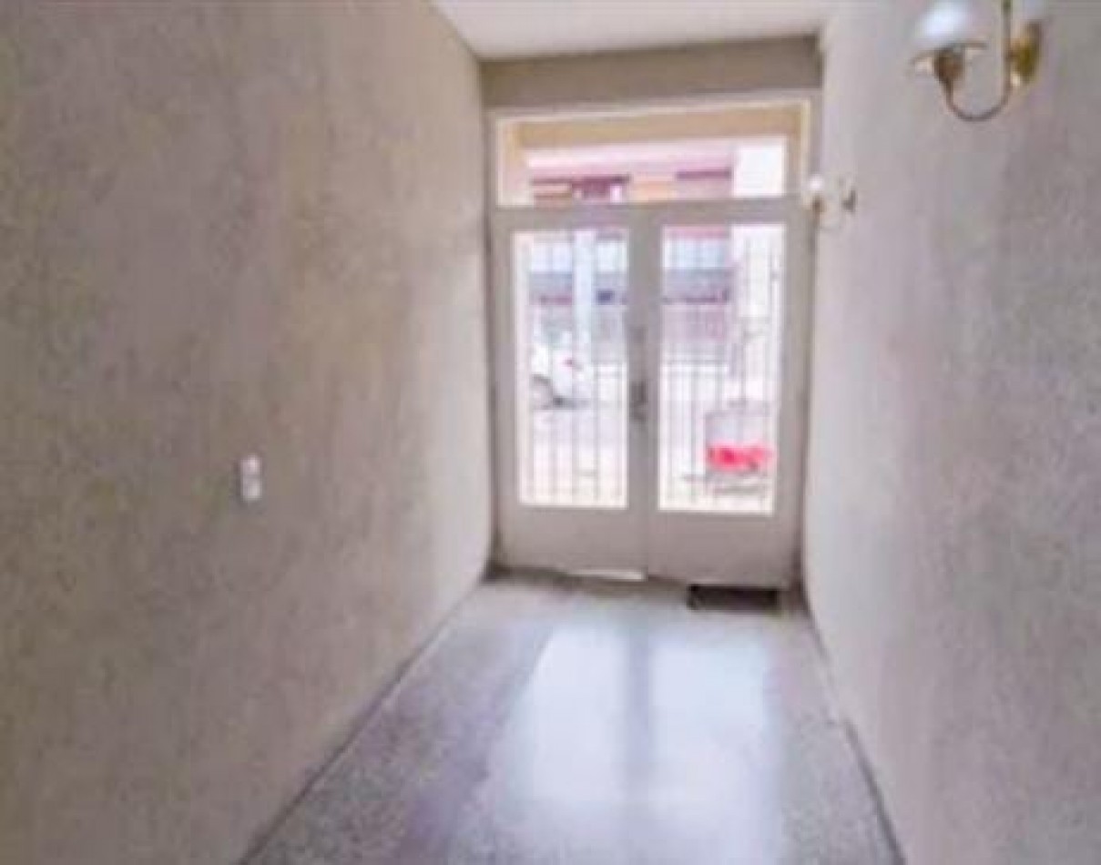 Departamento venta 2 ambientes con patio