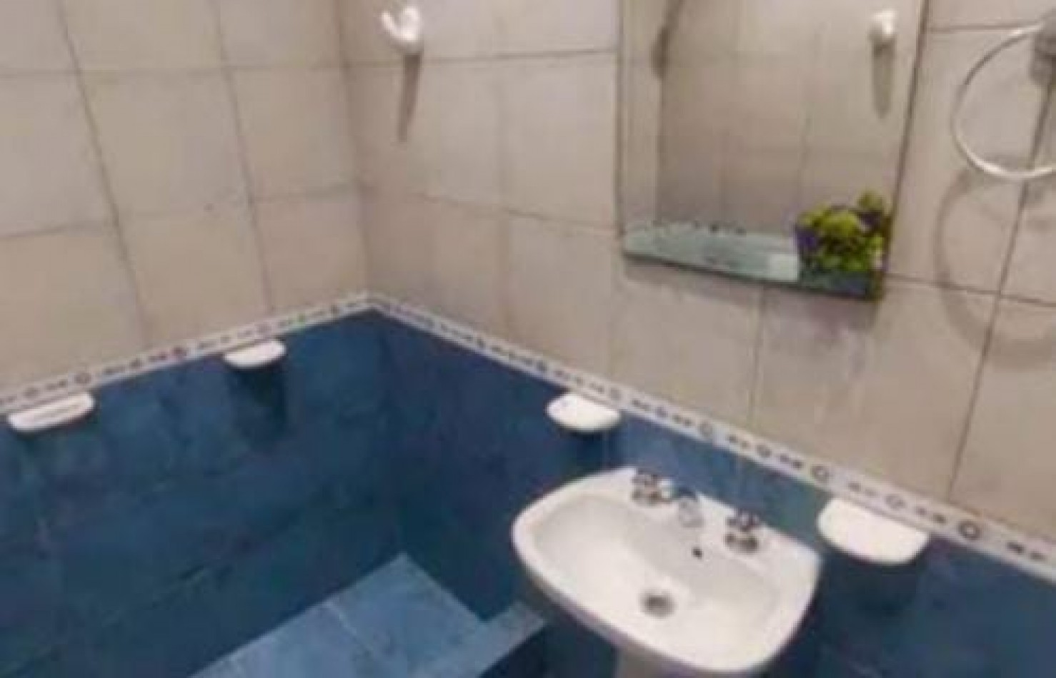 Departamento venta 2 ambientes con patio