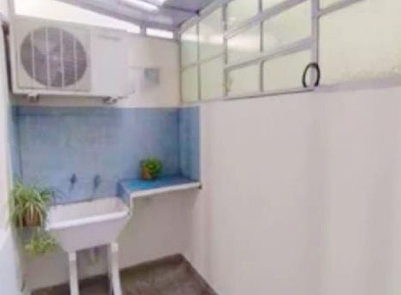 Departamento venta 2 ambientes con patio