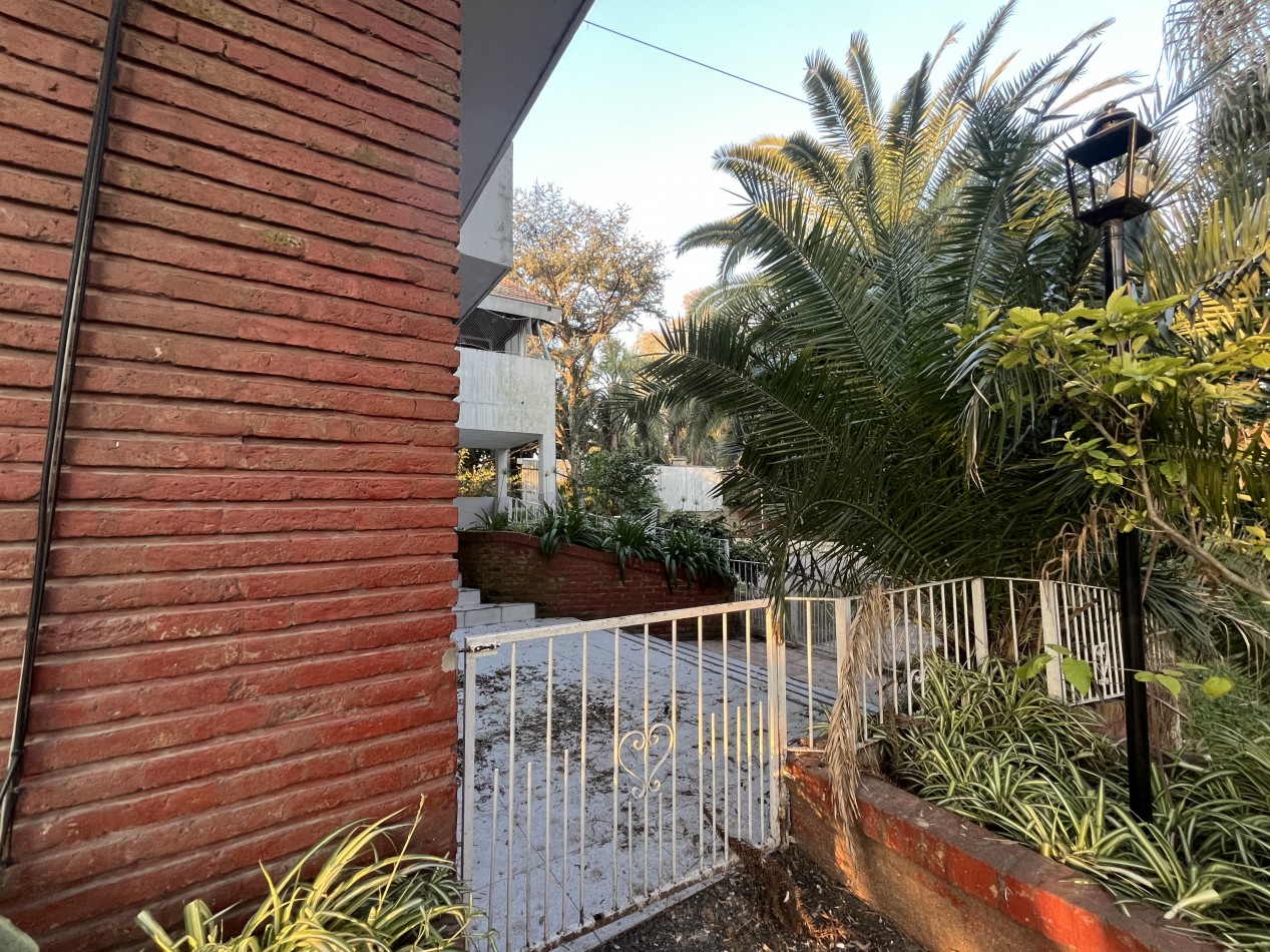 Casa Quinta Ideal Eventos - 1400 m² Esquina con Quincho y Pileta