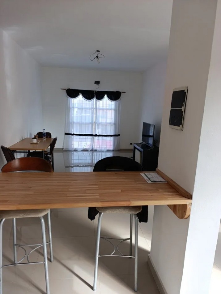 DEPARTAMENTO 4 AMBIENTES CON PATIO Y TERRAZA