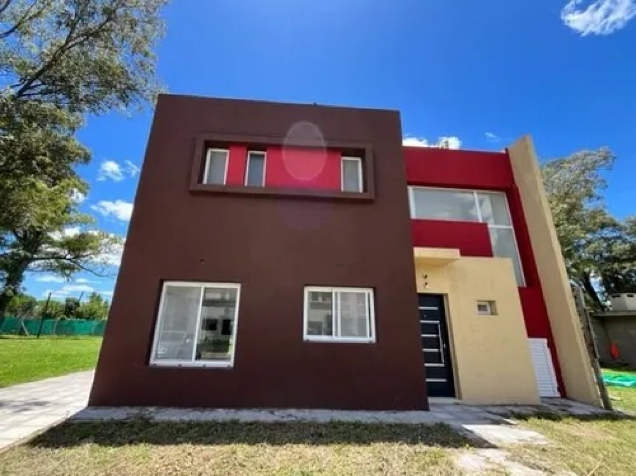 casa a estrenar Barrio Alvarez del Bosque