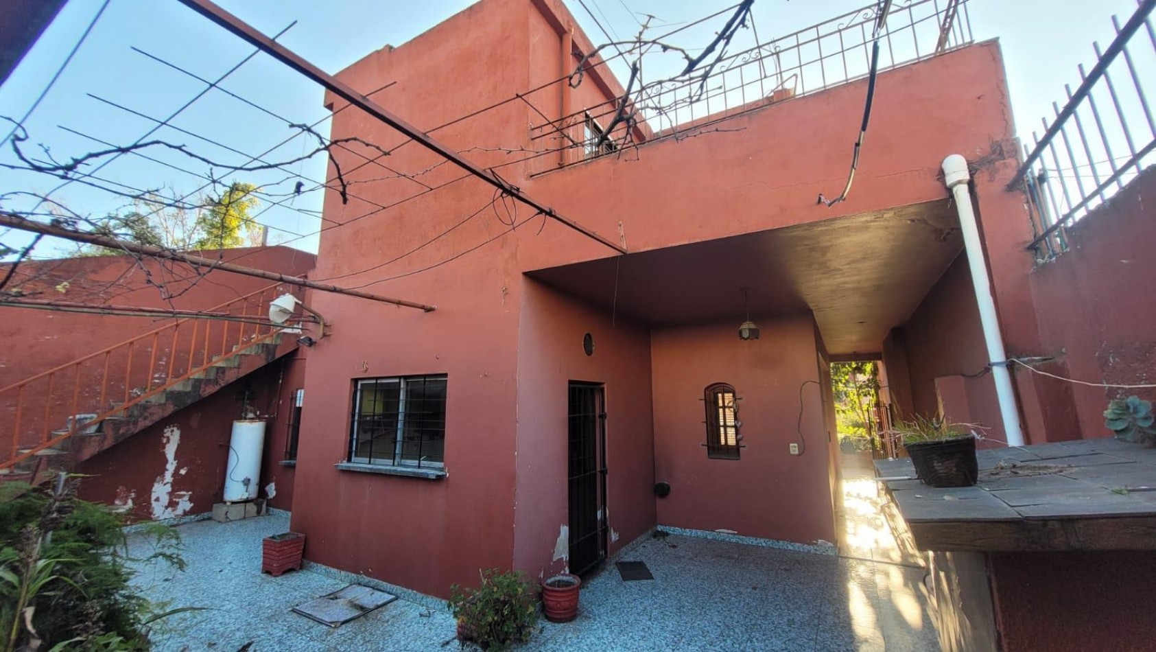 Casa 5 ambientes OPORTUNIDAD