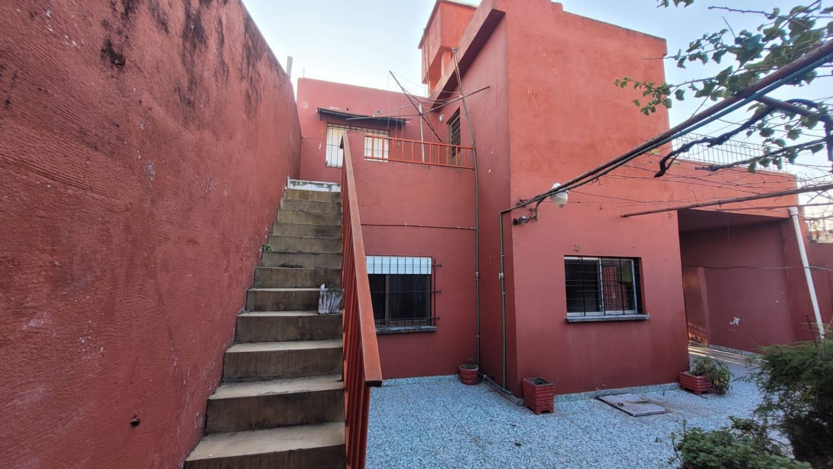 Casa 5 ambientes OPORTUNIDAD