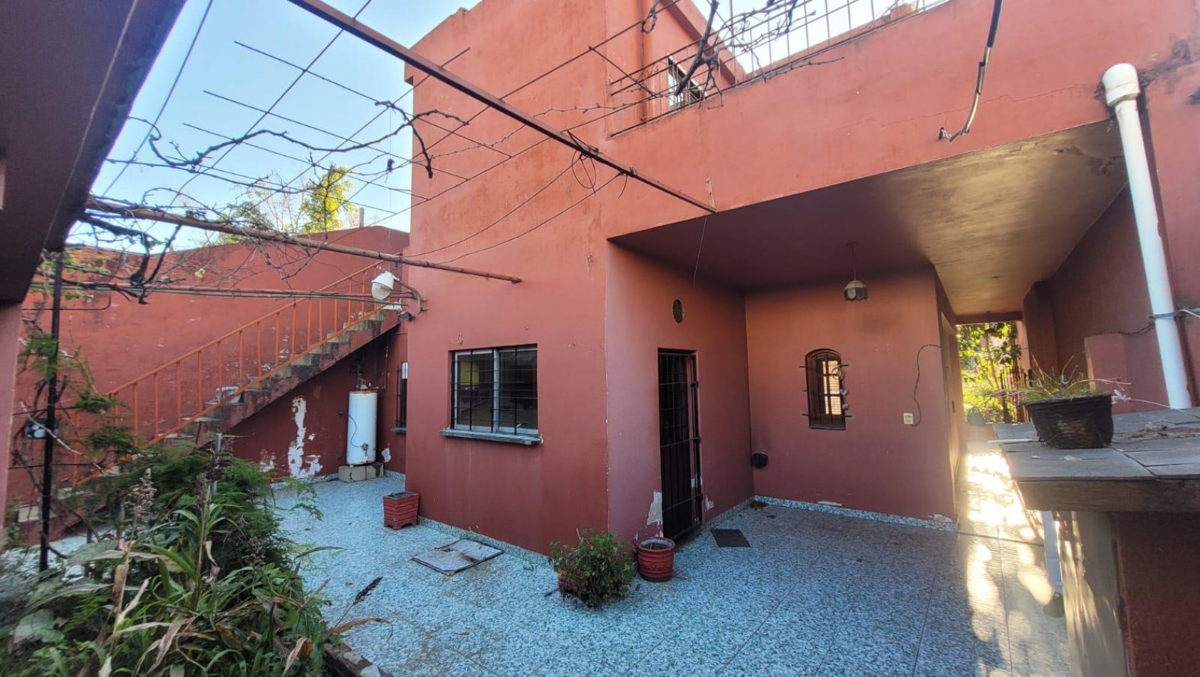 Casa 5 ambientes OPORTUNIDAD