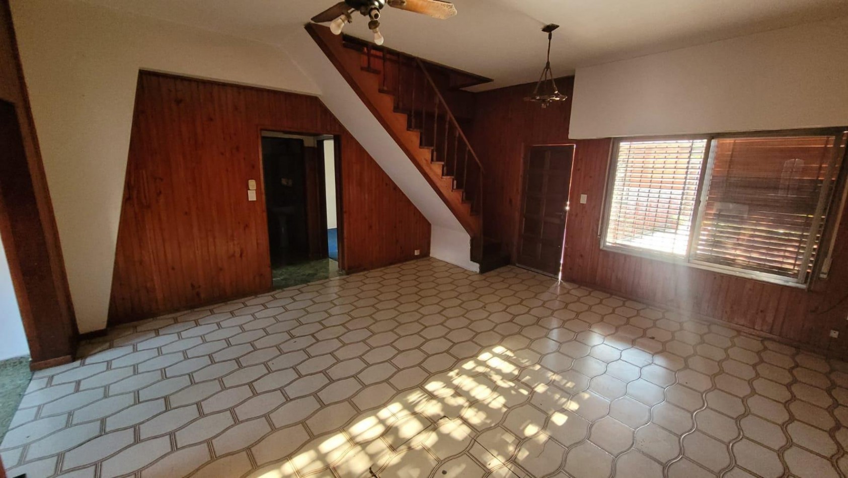 Casa 5 ambientes OPORTUNIDAD