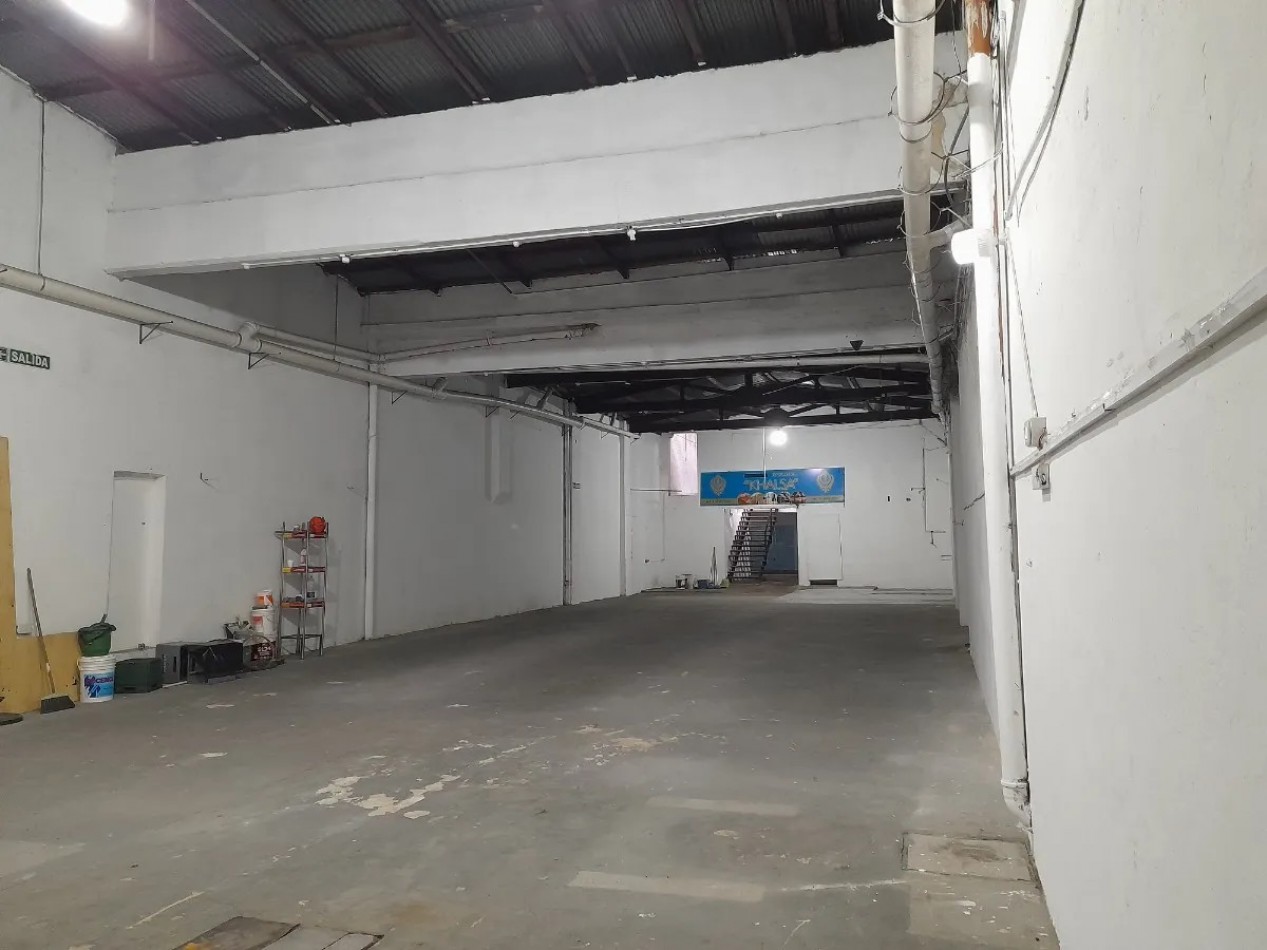 Galpones en venta Villa Sarmiento