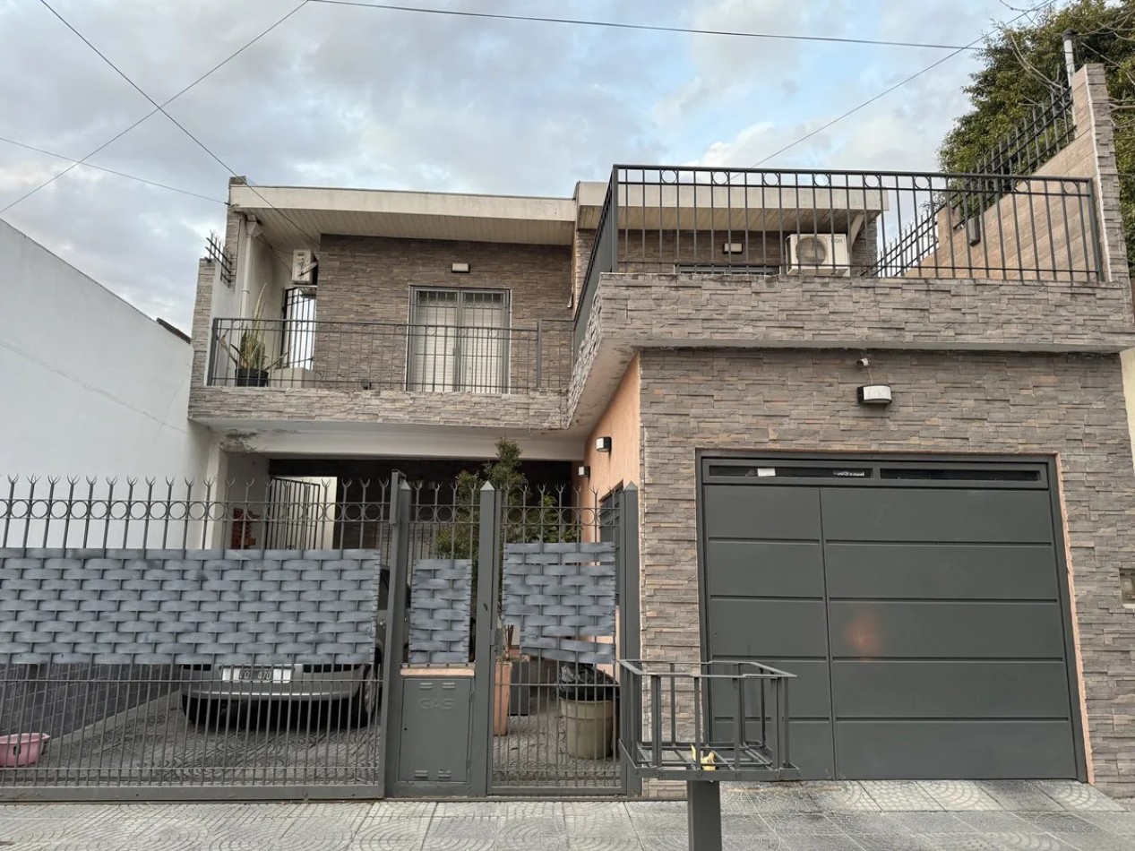 casa 5 ambientes Villa Sarmiento