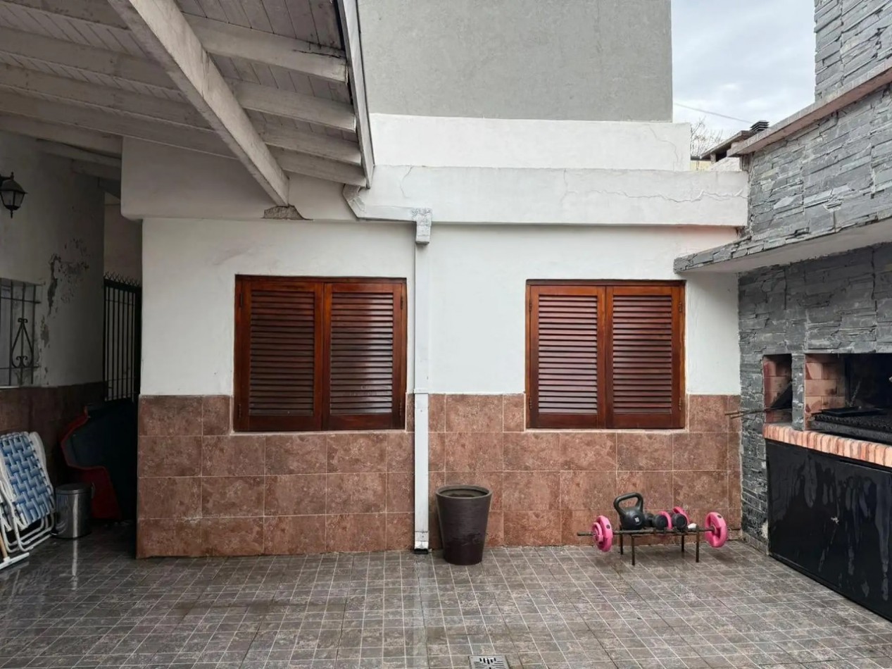casa 5 ambientes Villa Sarmiento