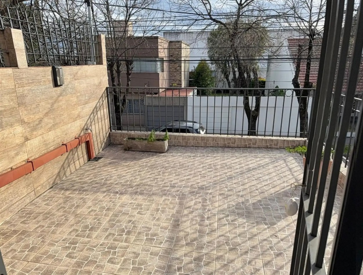 casa 5 ambientes Villa Sarmiento