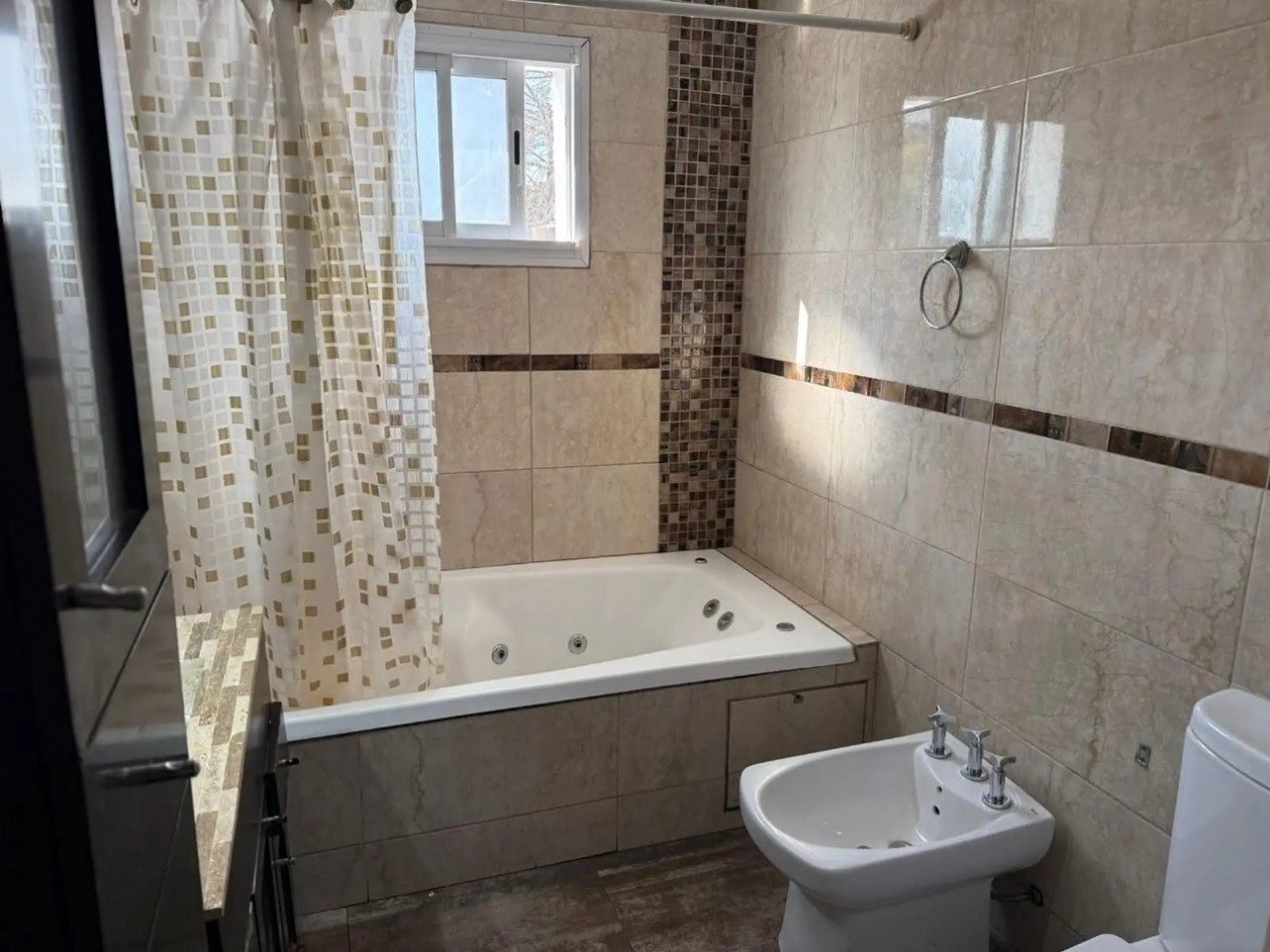 casa 5 ambientes Villa Sarmiento