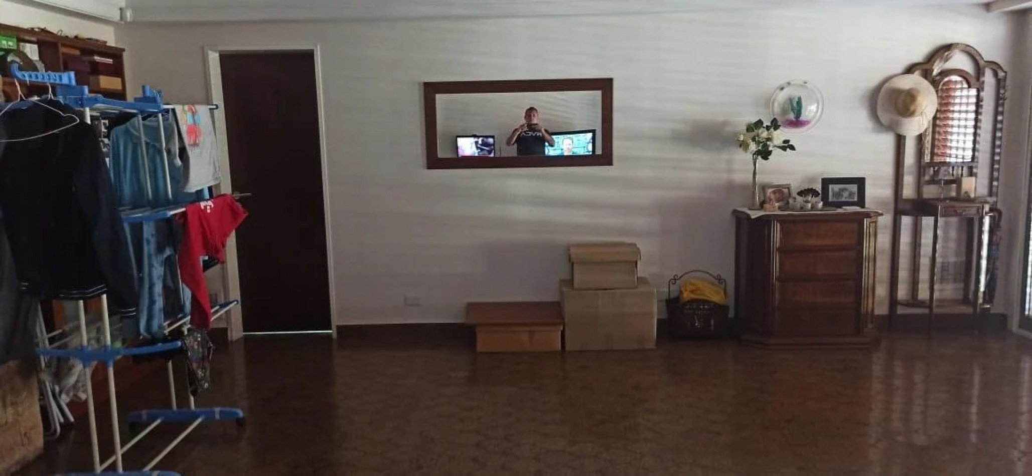 CASA 6 AMBIENTES CON PILETA Y COCHERA