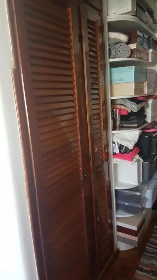 CASA 6 AMBIENTES CON PILETA Y COCHERA