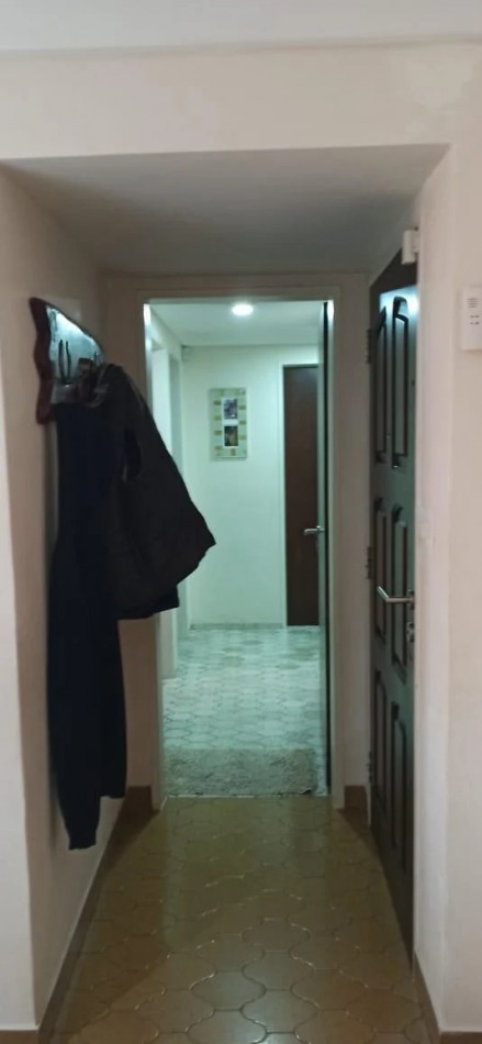 CASA 6 AMBIENTES CON PILETA Y COCHERA
