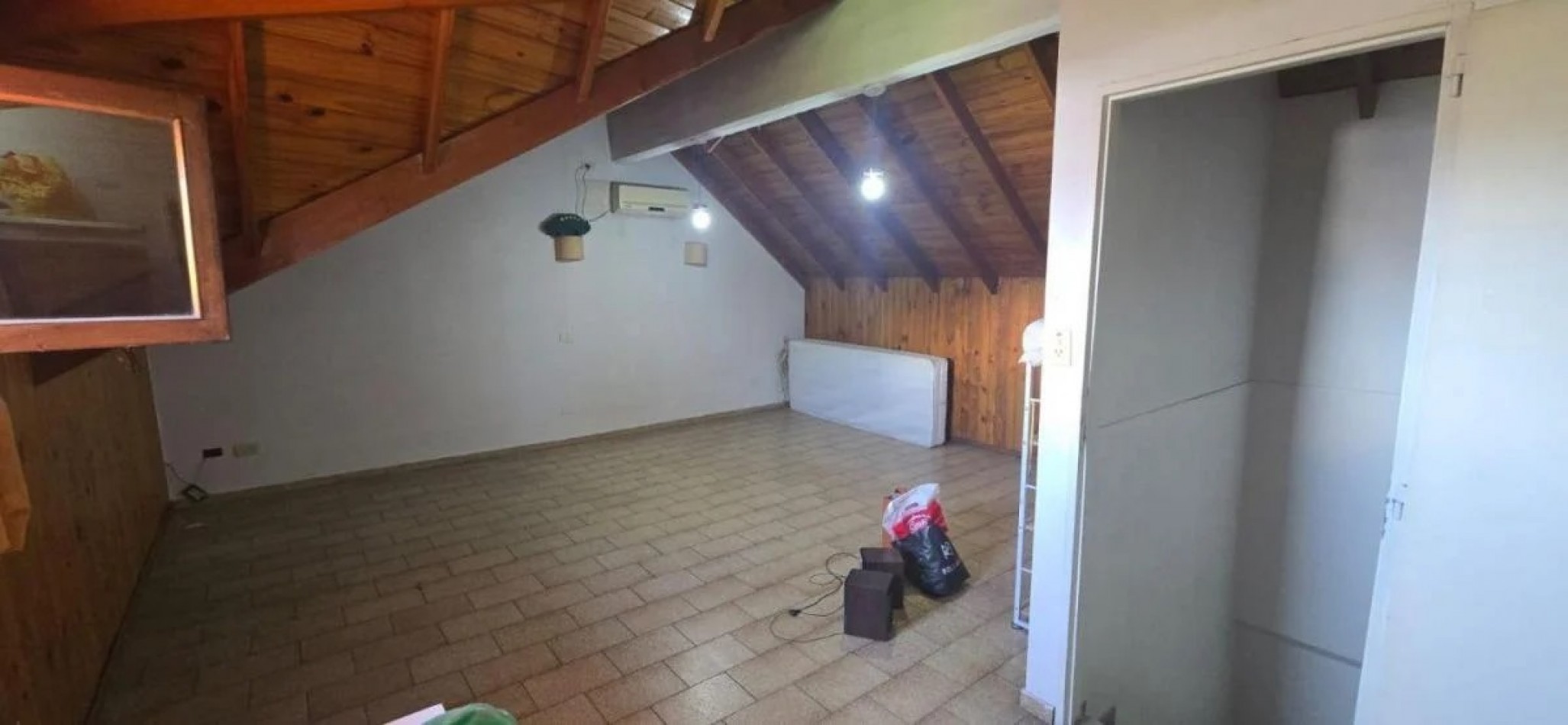 Chalet 5 ambientes San Justo