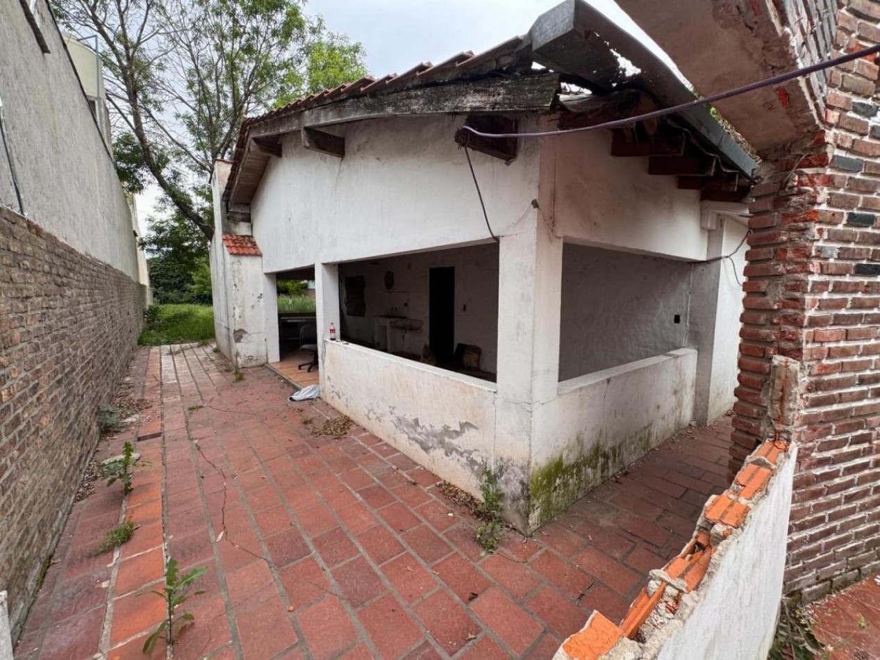 Gran Terreno en Castelar Sur