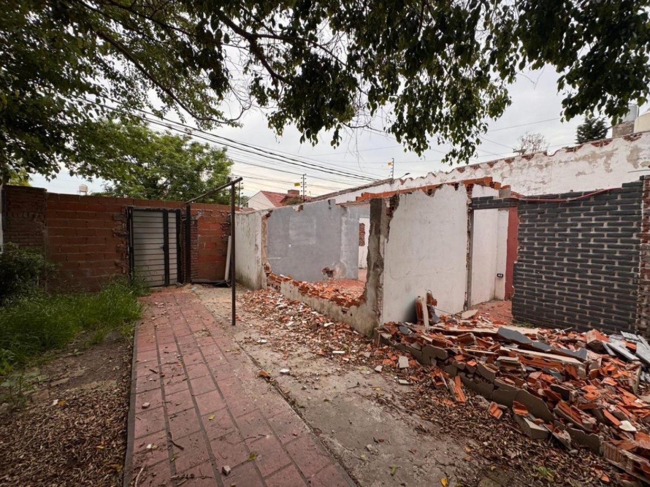 Gran Terreno en Castelar Sur