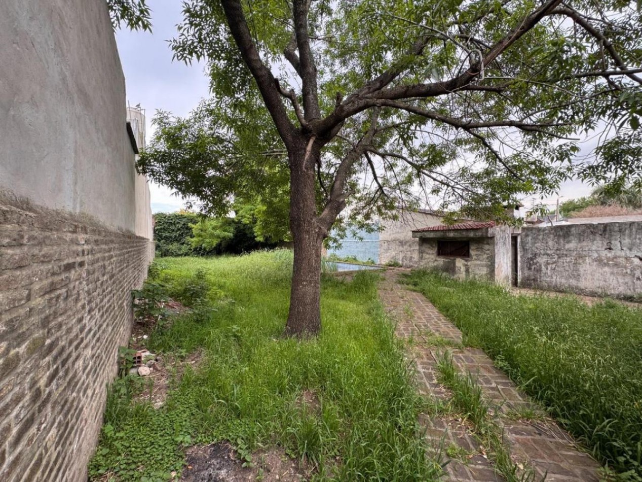 Gran Terreno en Castelar Sur