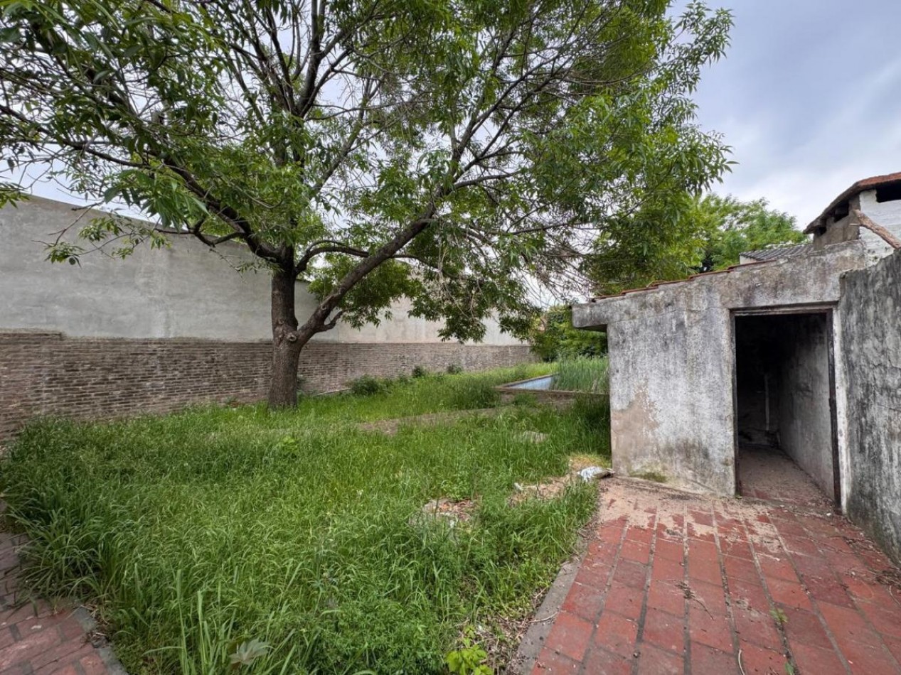 Gran Terreno en Castelar Sur