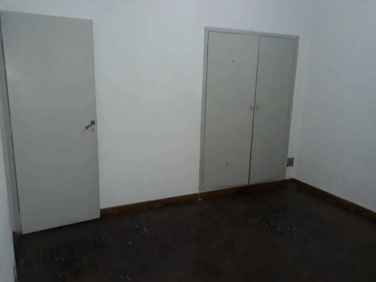 Casa 4 ambientes- con cochera