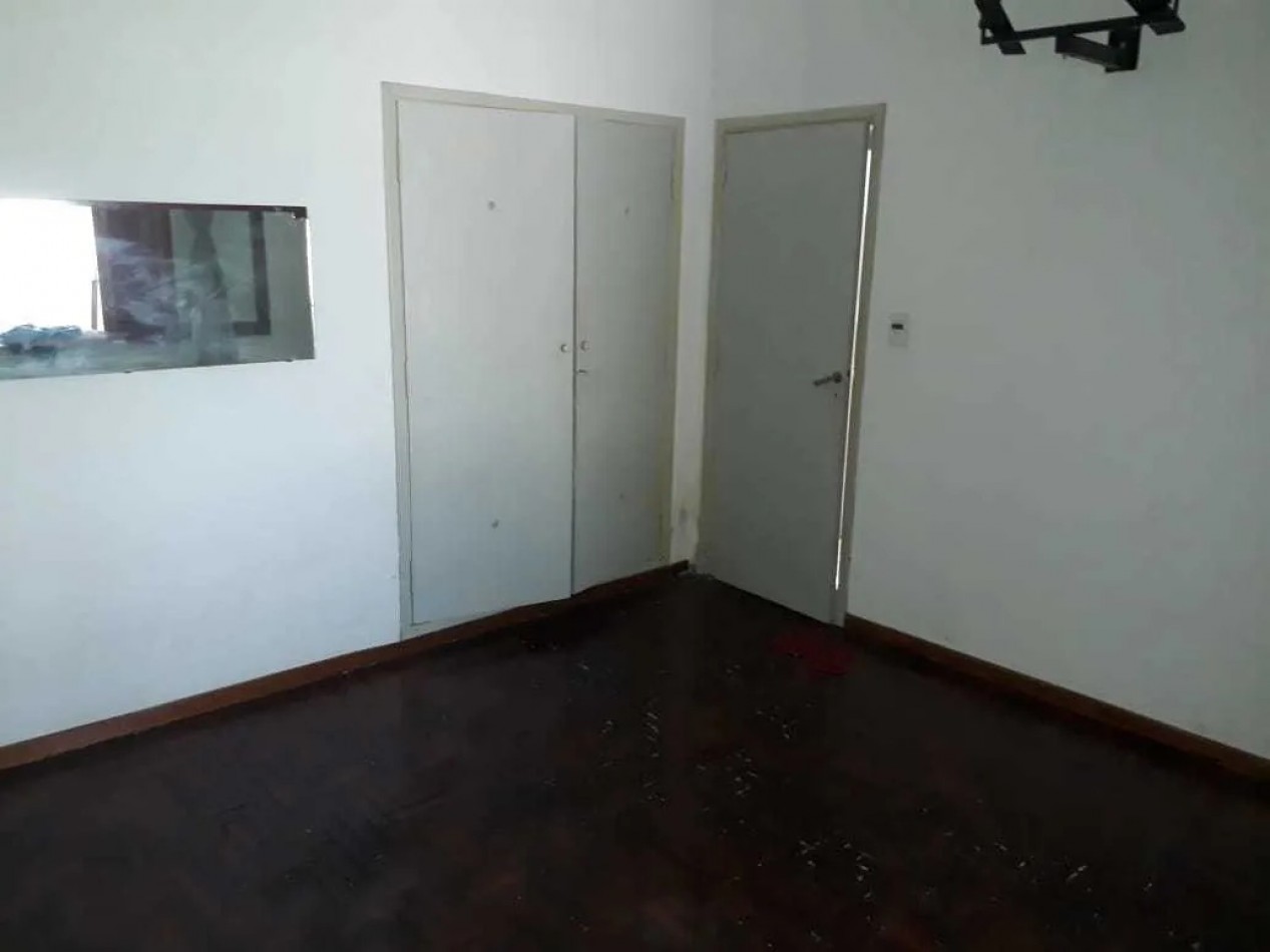 Casa 4 ambientes- con cochera