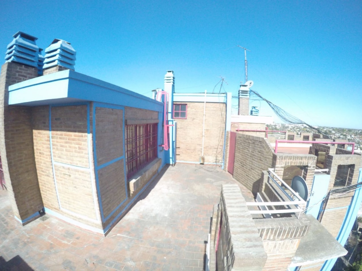 Departamento centro de Moron 3 ambientes con cochera