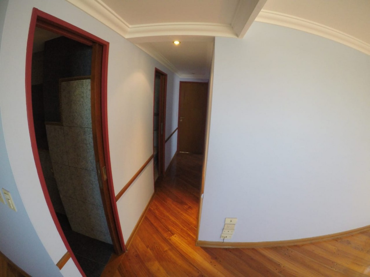 Departamento centro de Moron 3 ambientes con cochera