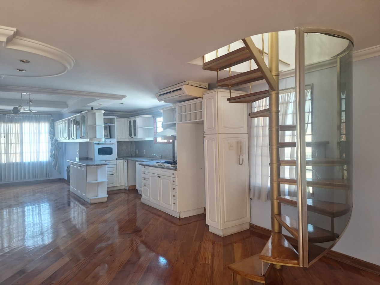 Departamento centro de Moron 3 ambientes con cochera