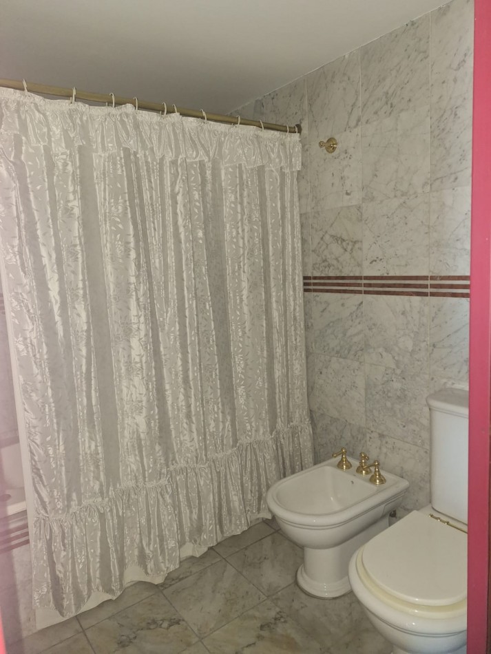 Departamento centro de Moron 3 ambientes con cochera