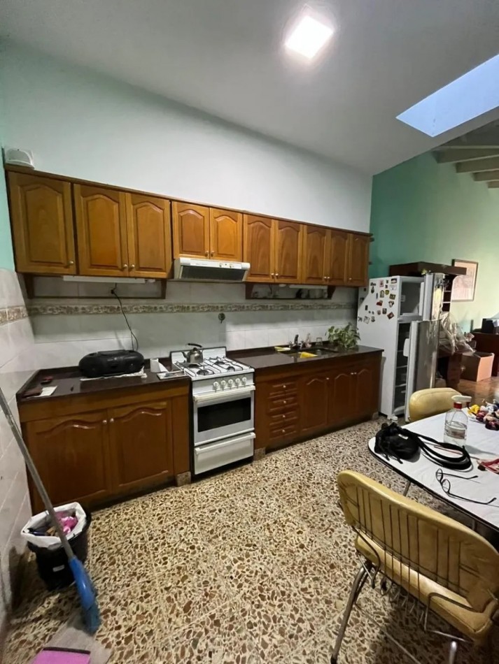 casa de 3 ambientes- Excelente zona