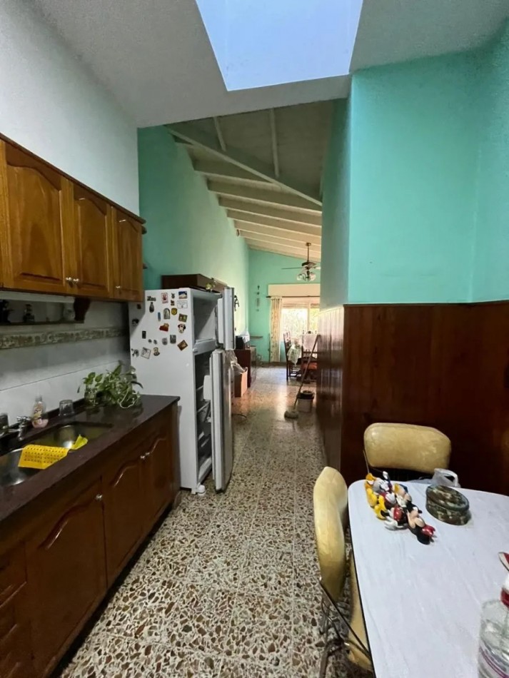 casa de 3 ambientes- Excelente zona