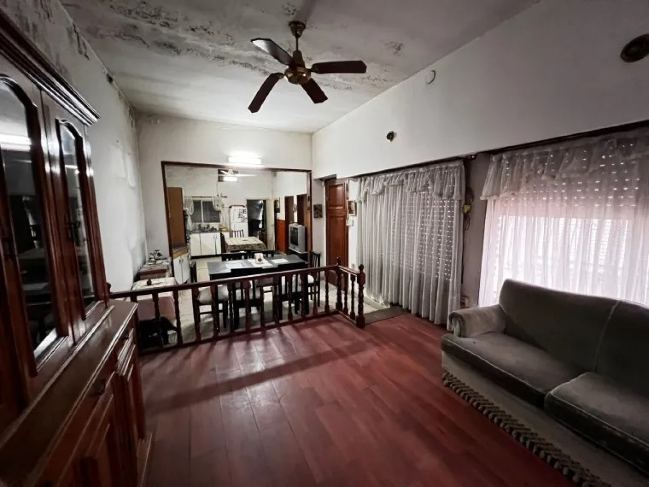 Casa en lote propio 4 ambientes garaje y patio