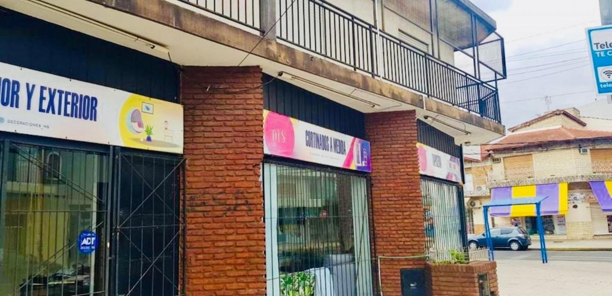 Lote con locales en esquina San Justo