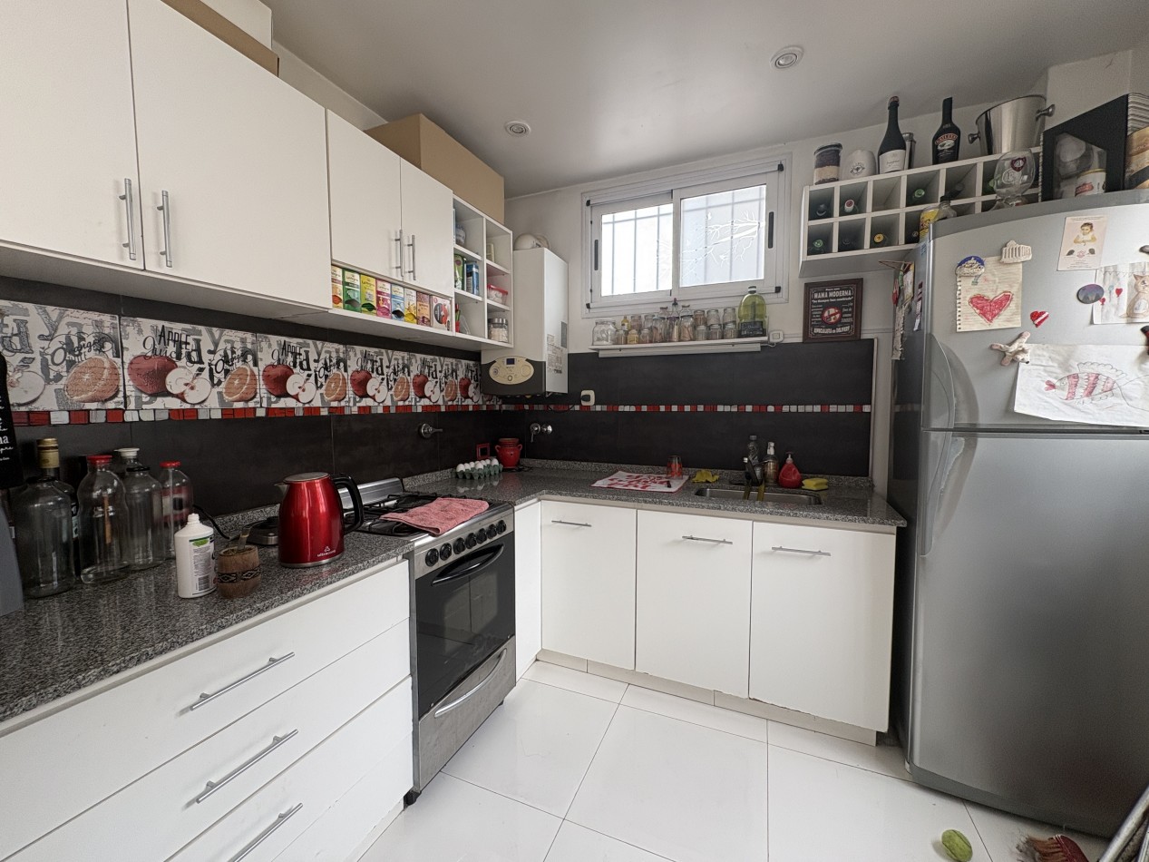 Venta PH al frente Villa Sarmiento 3 ambientes