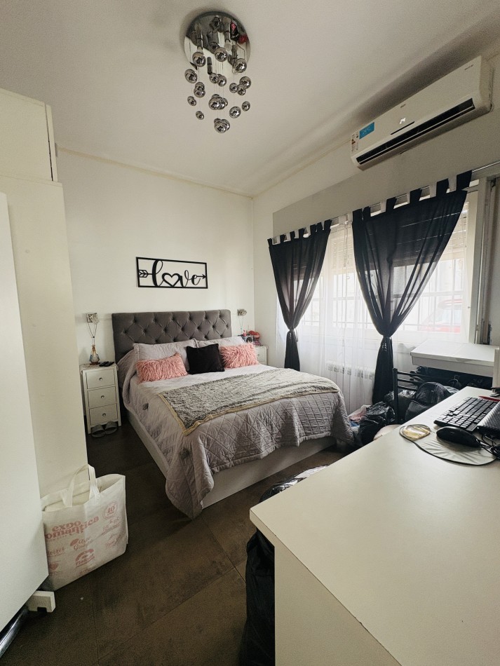 Venta PH al frente Villa Sarmiento 3 ambientes