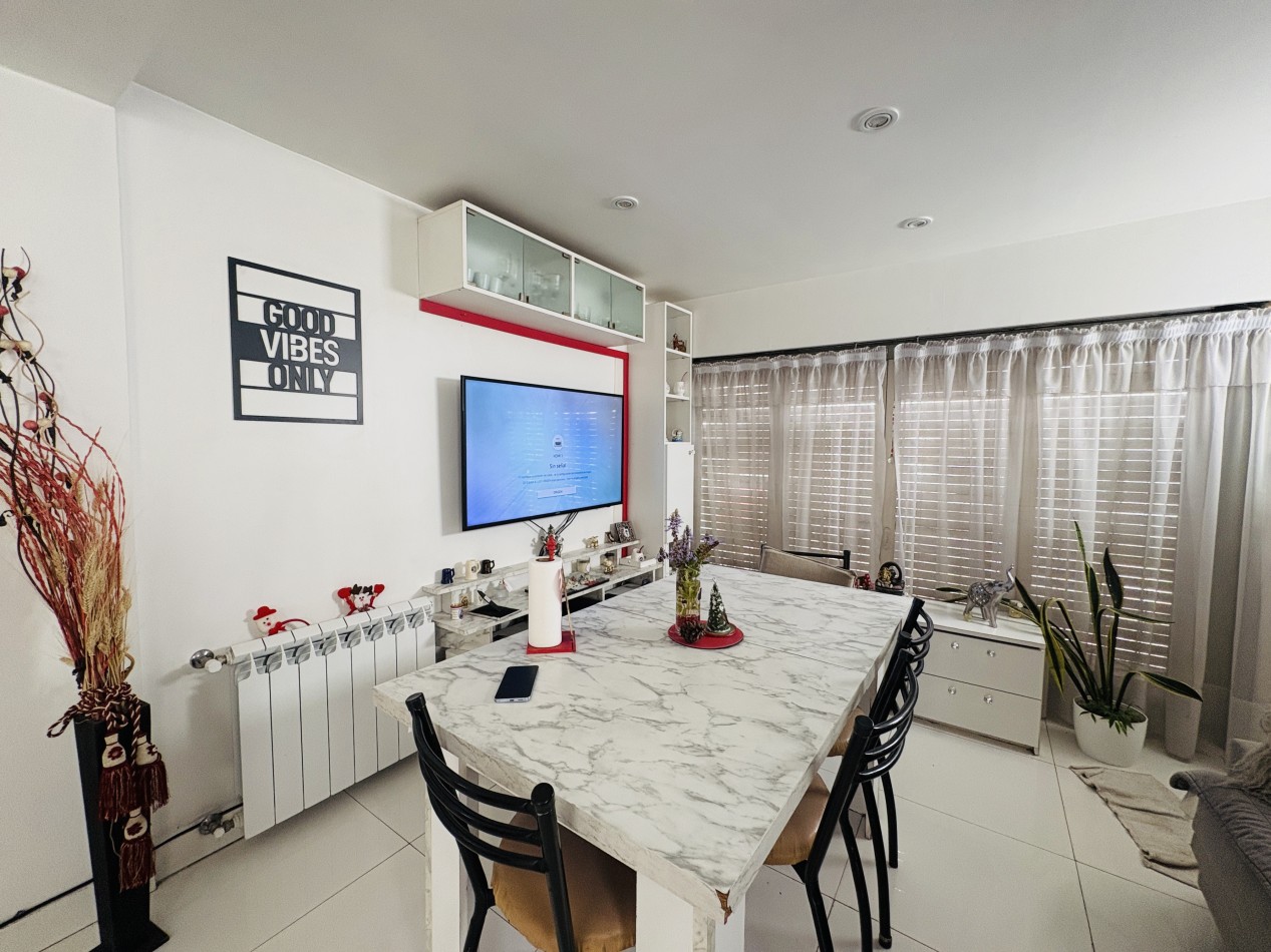 Venta PH al frente Villa Sarmiento 3 ambientes