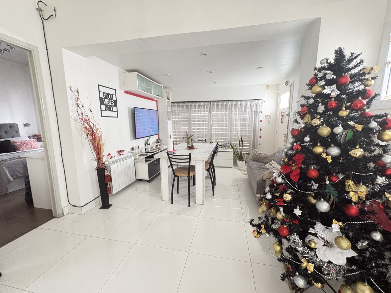 Venta PH al frente Villa Sarmiento 3 ambientes