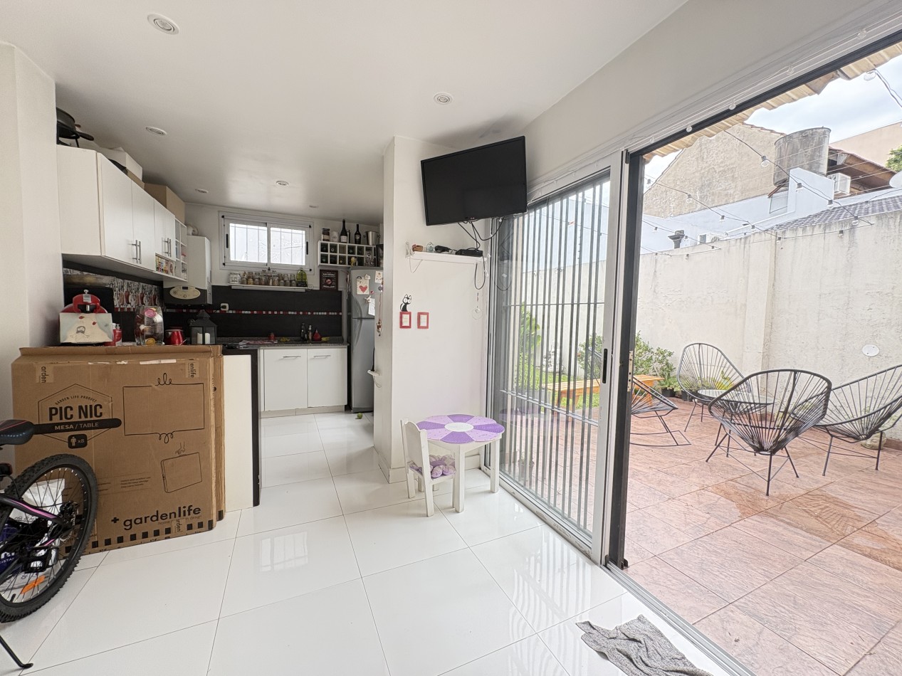 Venta PH al frente Villa Sarmiento 3 ambientes